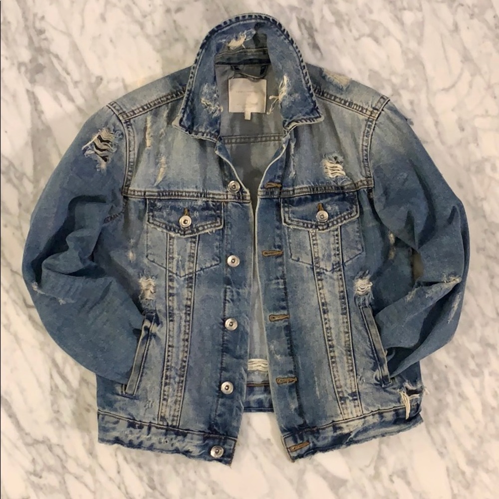 Trafaluc by Zara- distressed denim jacket